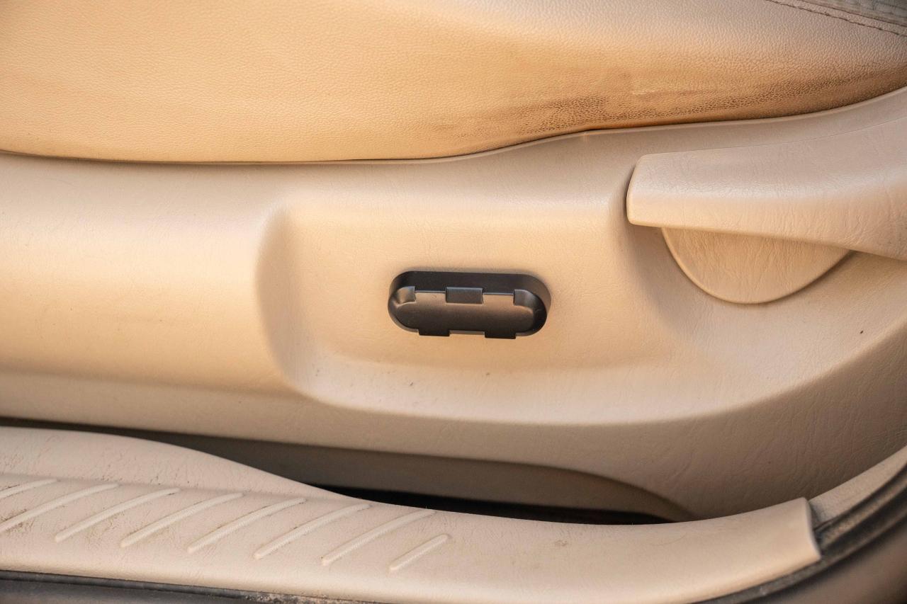 2009 Ford Escape XLT - Photo #23