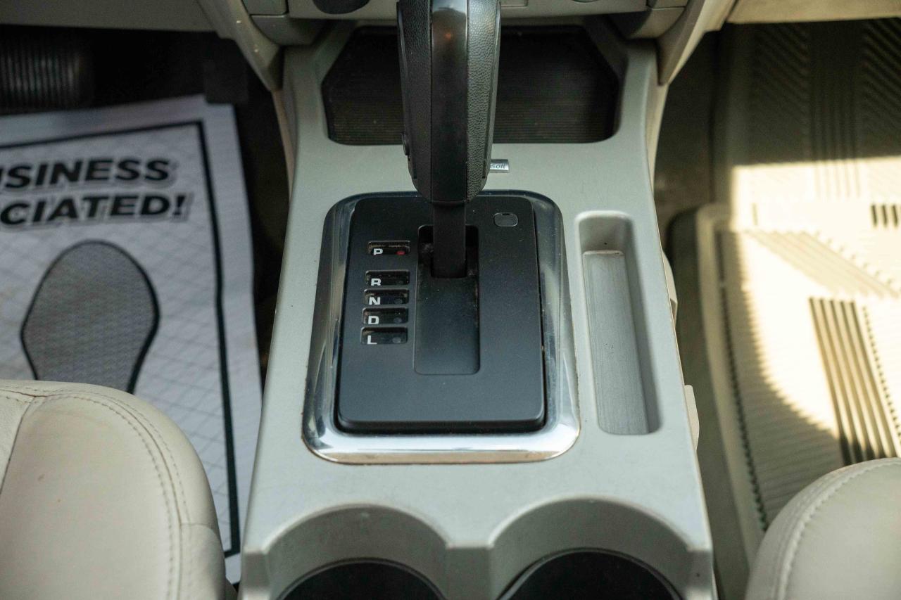2009 Ford Escape XLT - Photo #33