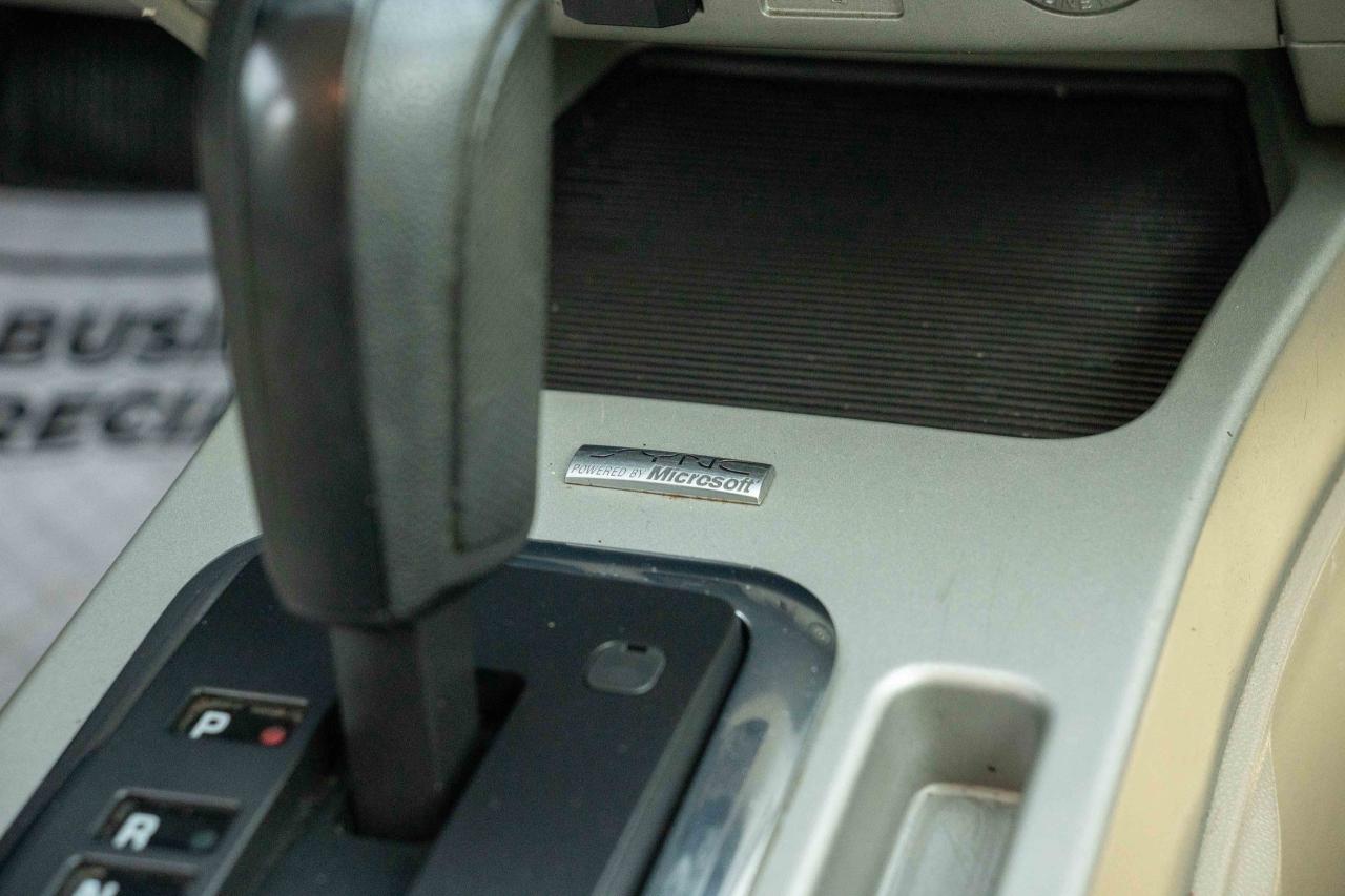 2009 Ford Escape XLT - Photo #35