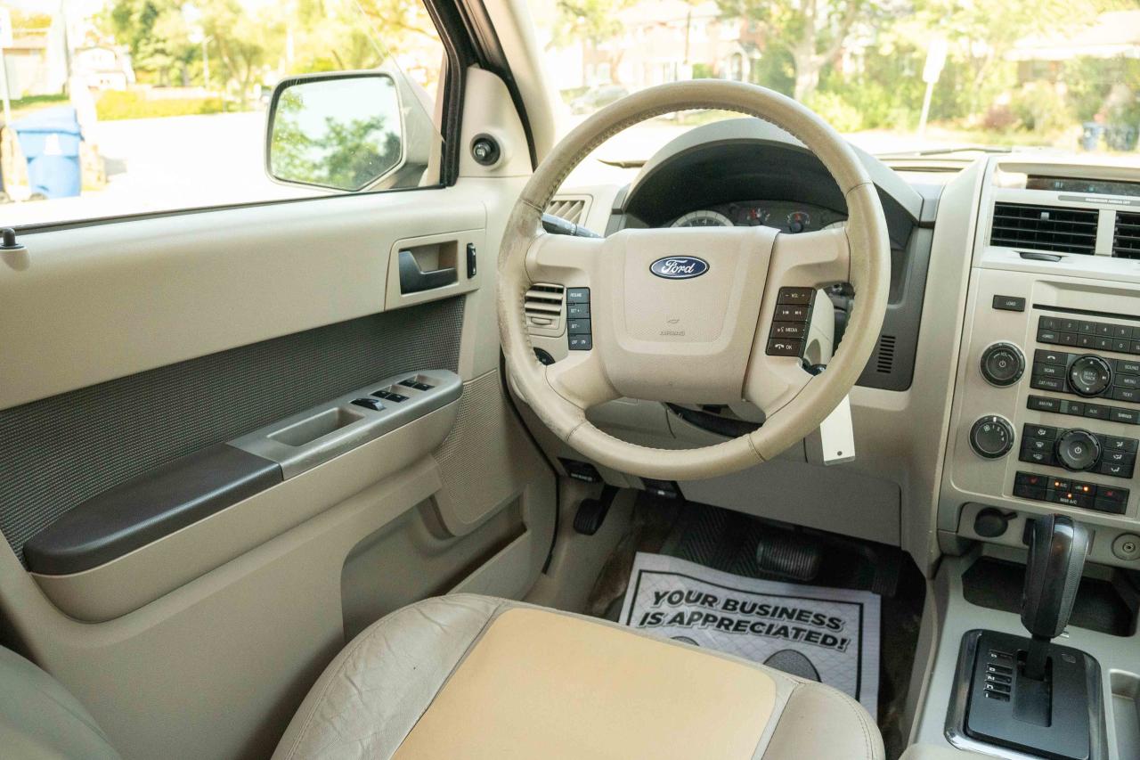 2009 Ford Escape XLT - Photo #37