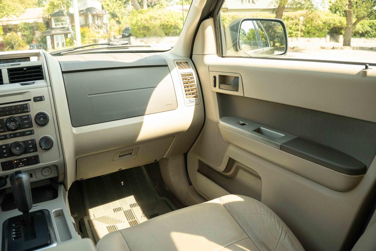 2009 Ford Escape XLT - Photo #39