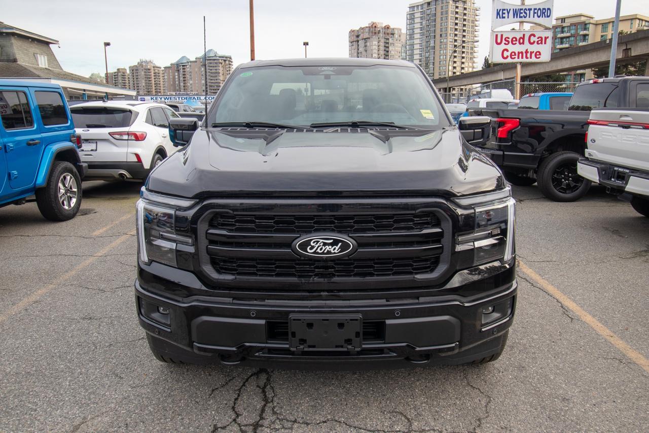 2025 Ford F-150 Lariat 4WD SuperCrew 5.5' Box Photo3