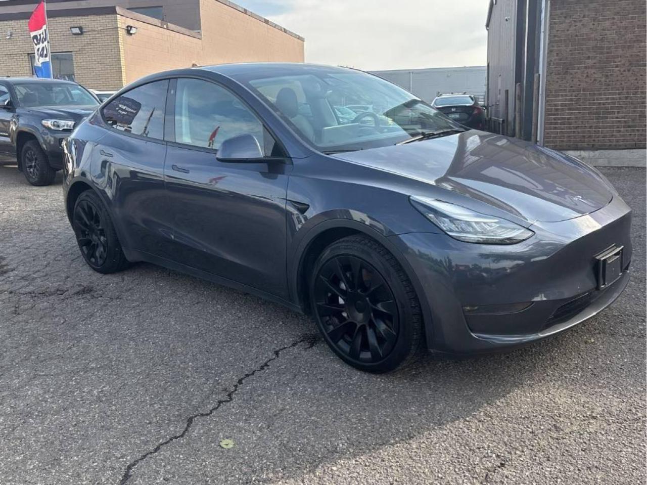 Used 2020 Tesla Model Y LONG RANGE for sale in Abbotsford, BC