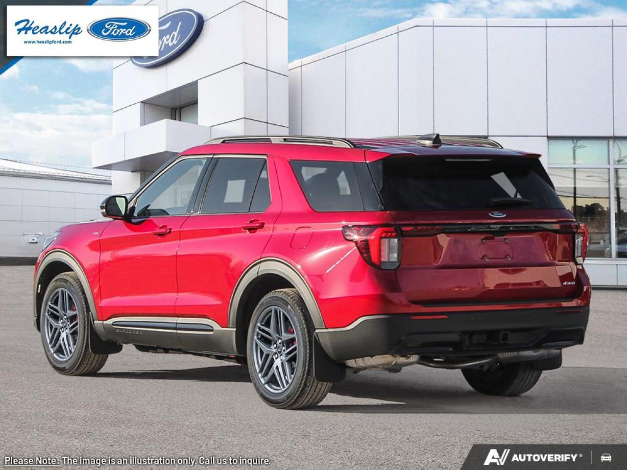 2025 Ford Explorer ST-Line Photo3
