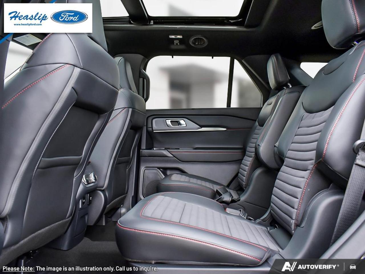 2025 Ford Explorer ST-Line Photo5