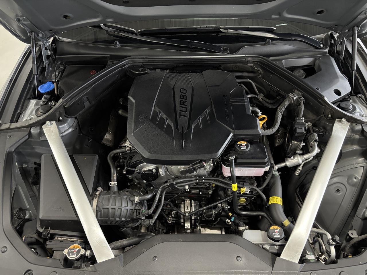 2025 Genesis G70 2.5T Advanced|AWD|NAV|LEATHER|SUNROOF|HEATCOOLSEAT - Photo #3