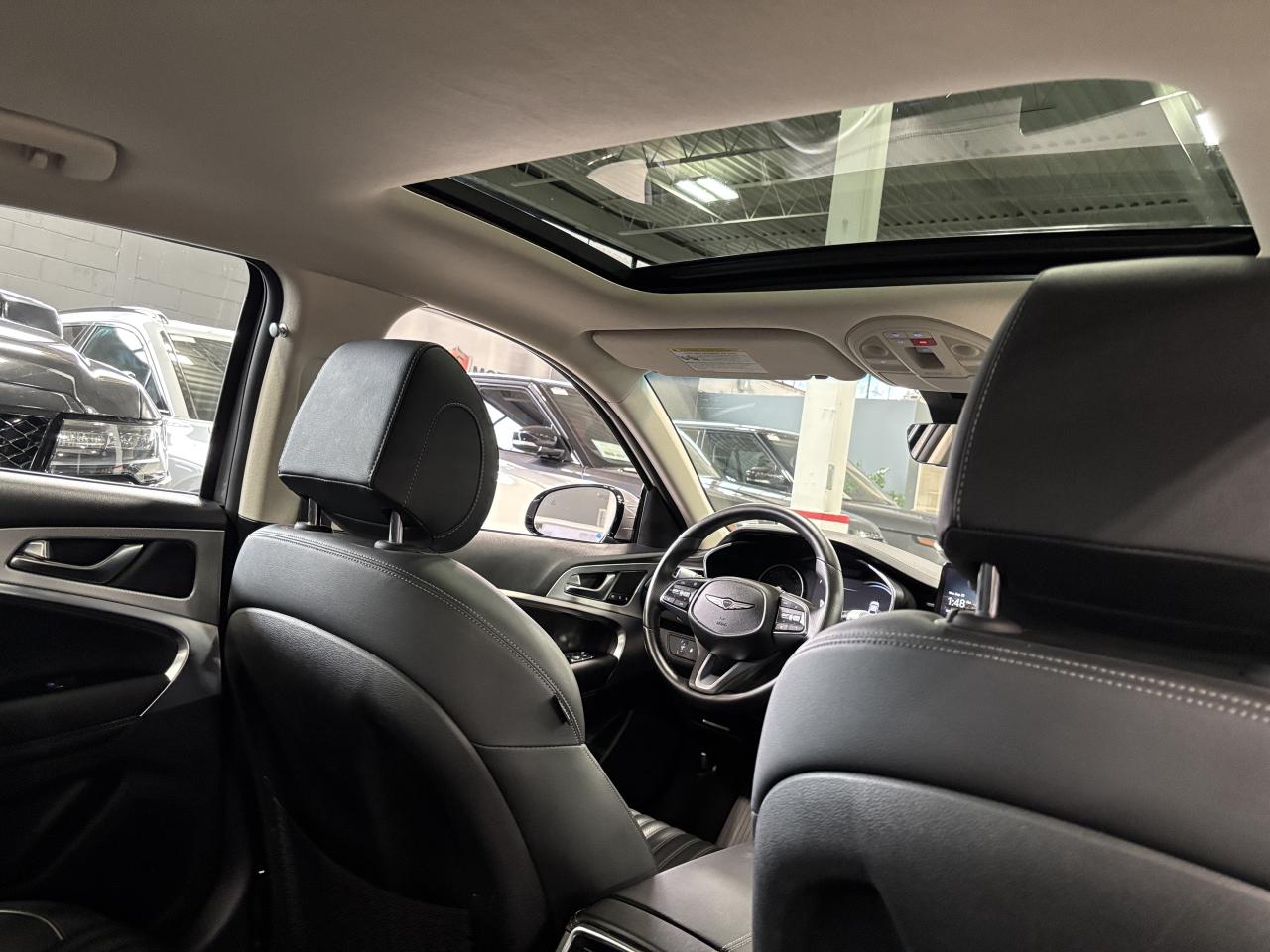 2025 Genesis G70 2.5T Advanced|AWD|NAV|LEATHER|SUNROOF|HEATCOOLSEAT - Photo #9
