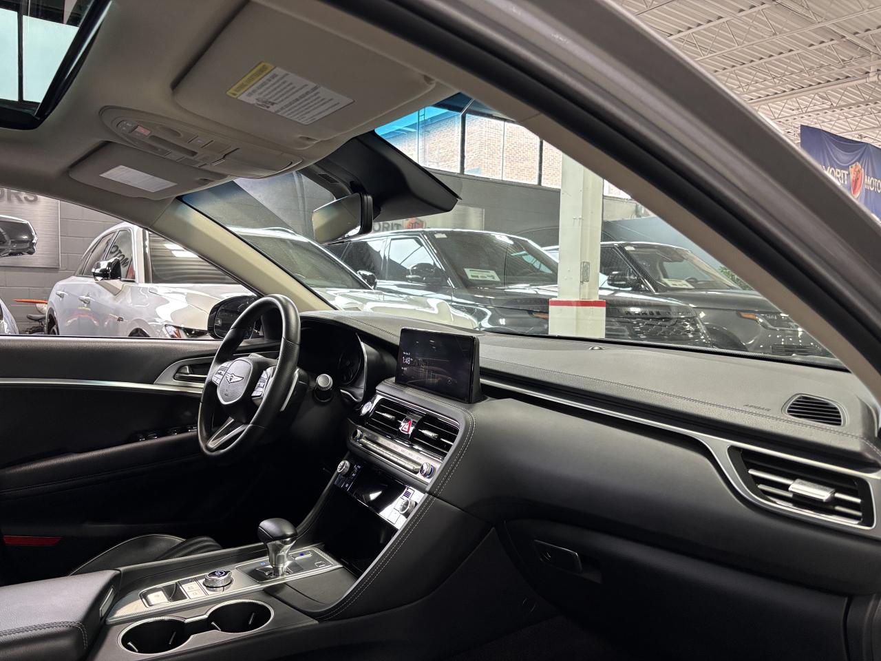 2025 Genesis G70 2.5T Advanced|AWD|NAV|LEATHER|SUNROOF|HEATCOOLSEAT - Photo #12