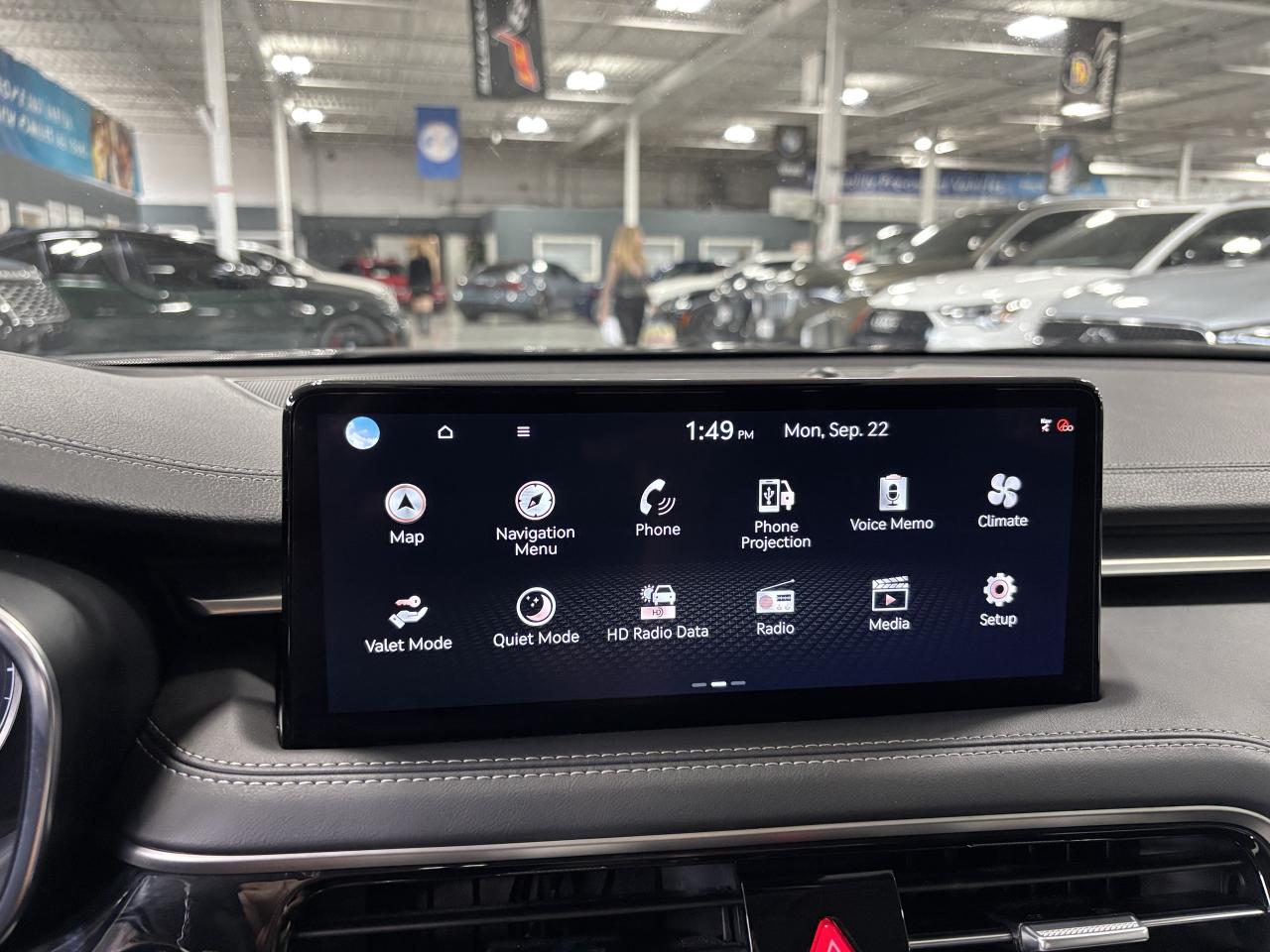 2025 Genesis G70 2.5T Advanced|AWD|NAV|LEATHER|SUNROOF|HEATCOOLSEAT - Photo #20