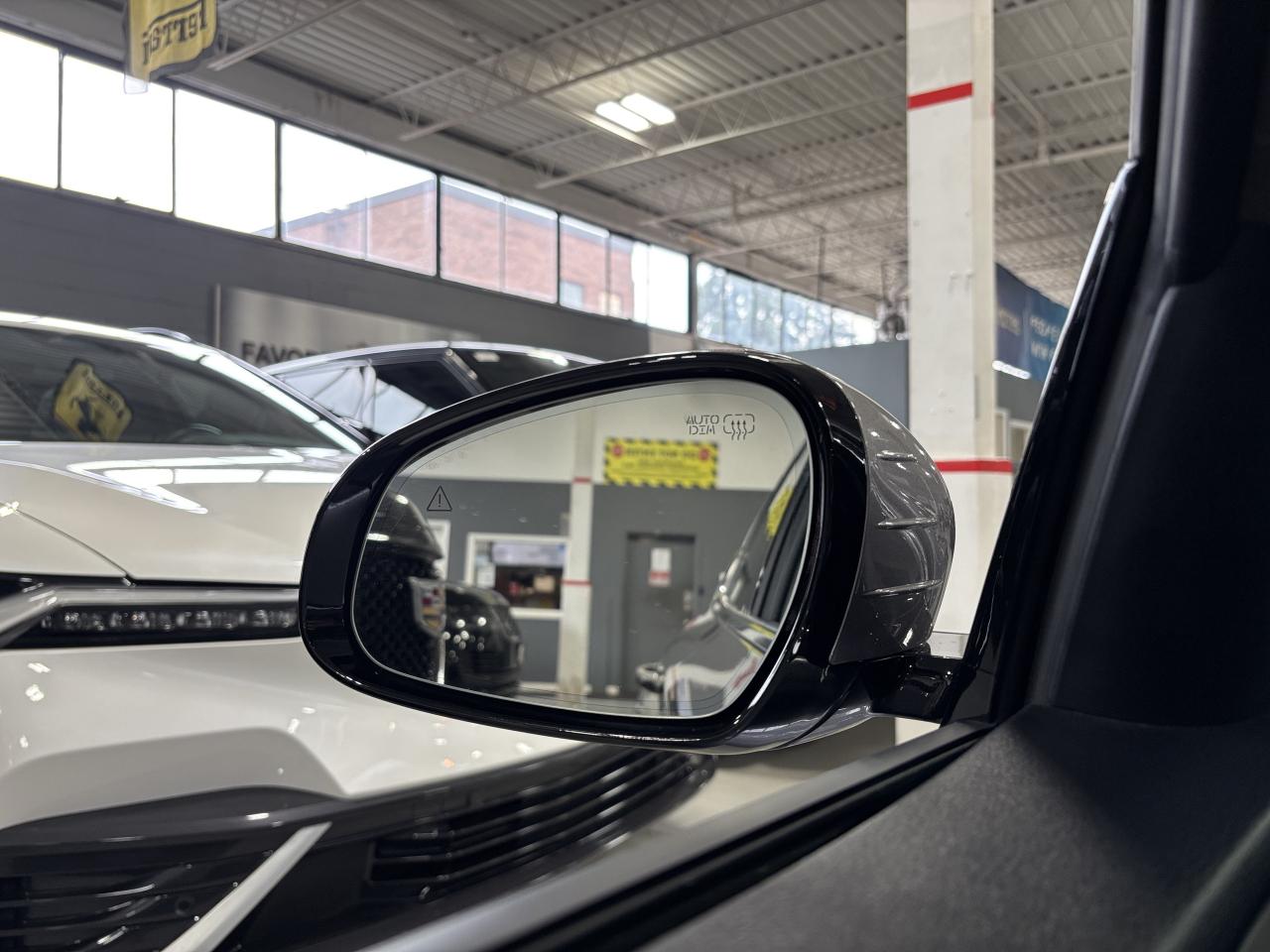 2025 Genesis G70 2.5T Advanced|AWD|NAV|LEATHER|SUNROOF|HEATCOOLSEAT - Photo #17
