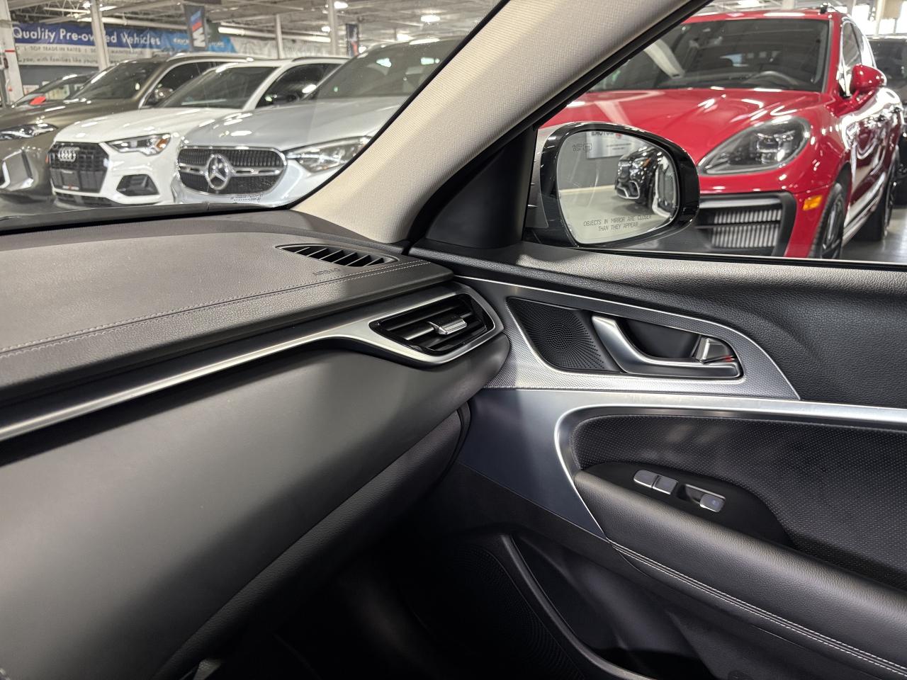 2025 Genesis G70 2.5T Advanced|AWD|NAV|LEATHER|SUNROOF|HEATCOOLSEAT - Photo #18