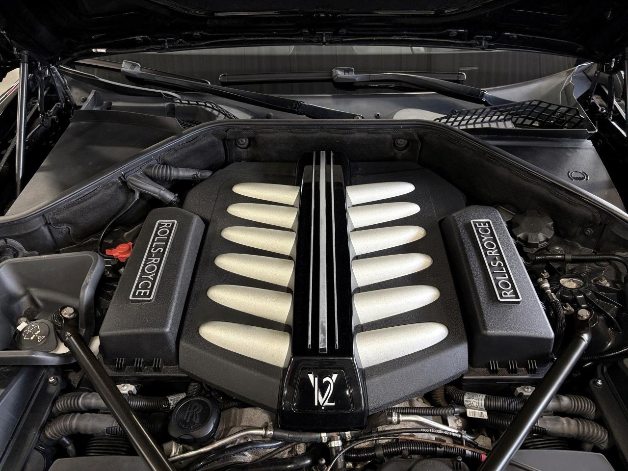 2011 Rolls Royce Ghost V12|NO LUX TAX|NAV|WOOD|CREAMSEATS|POWERDOORS|HUD| - Photo #4