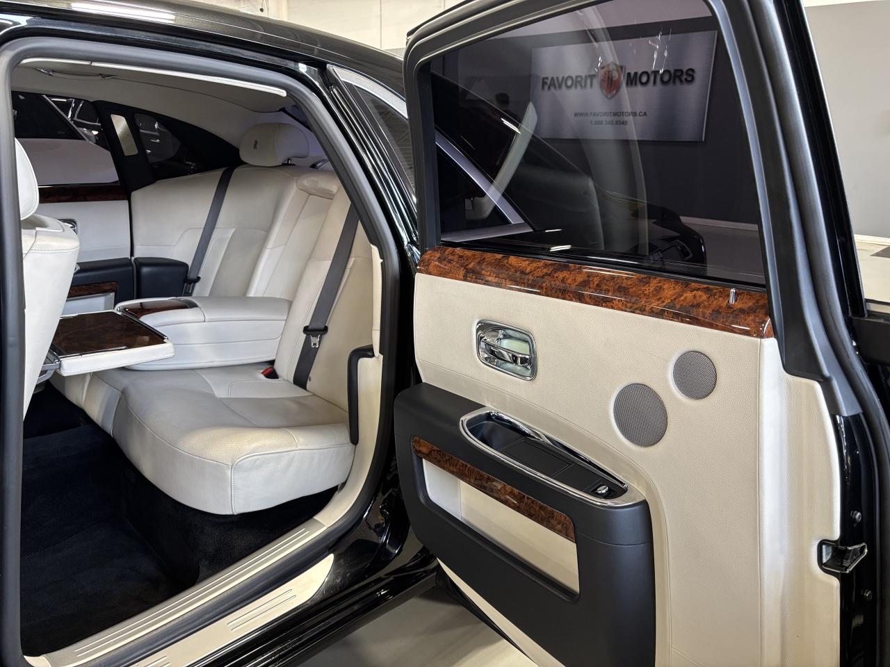 2011 Rolls Royce Ghost V12|NO LUX TAX|NAV|WOOD|CREAMSEATS|POWERDOORS|HUD| - Photo #14