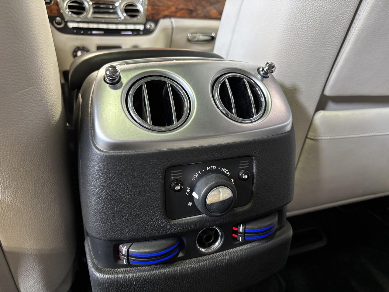 2011 Rolls Royce Ghost V12|NO LUX TAX|NAV|WOOD|CREAMSEATS|POWERDOORS|HUD| - Photo #19