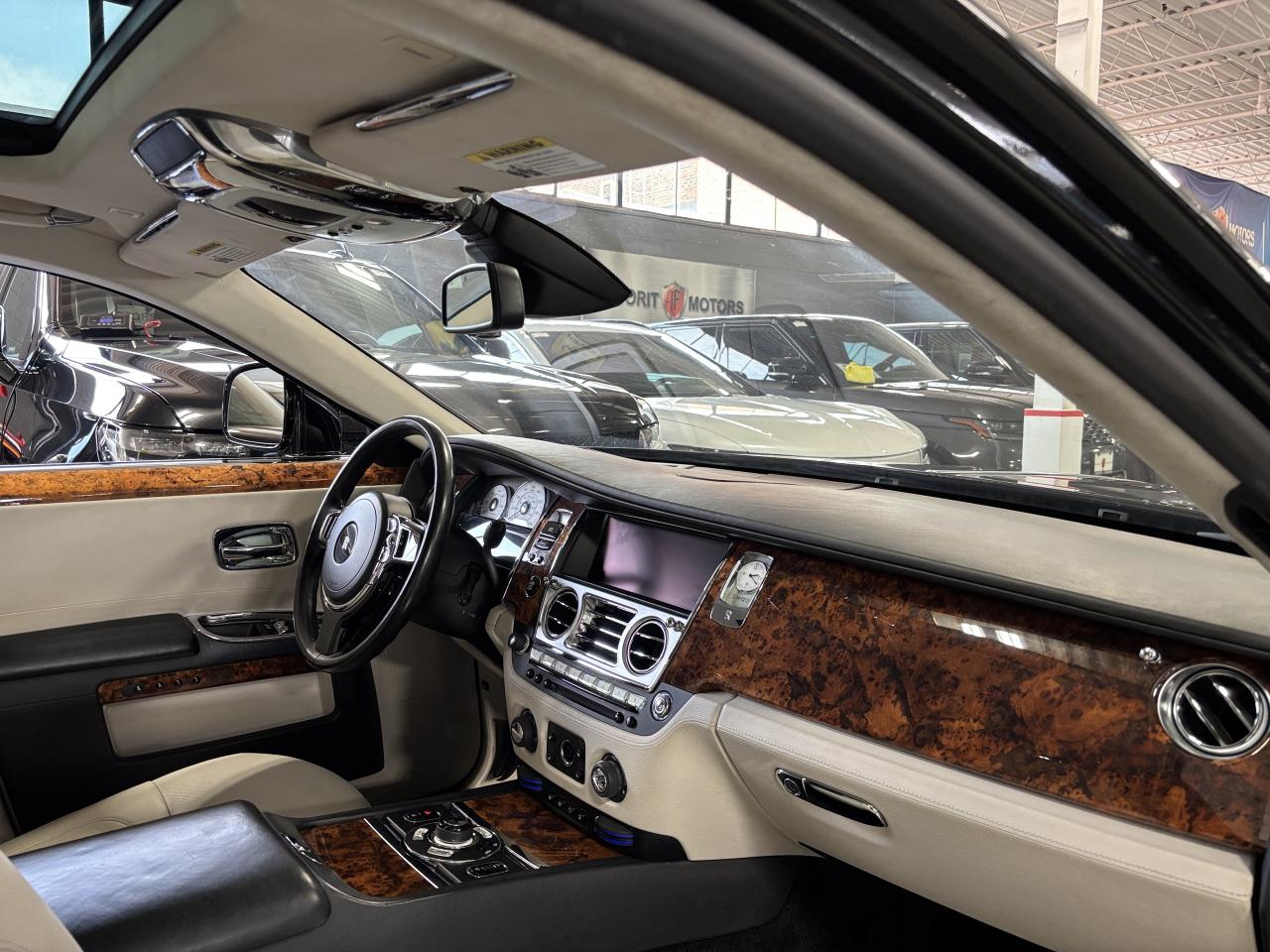2011 Rolls Royce Ghost V12|NO LUX TAX|NAV|WOOD|CREAMSEATS|POWERDOORS|HUD| - Photo #24