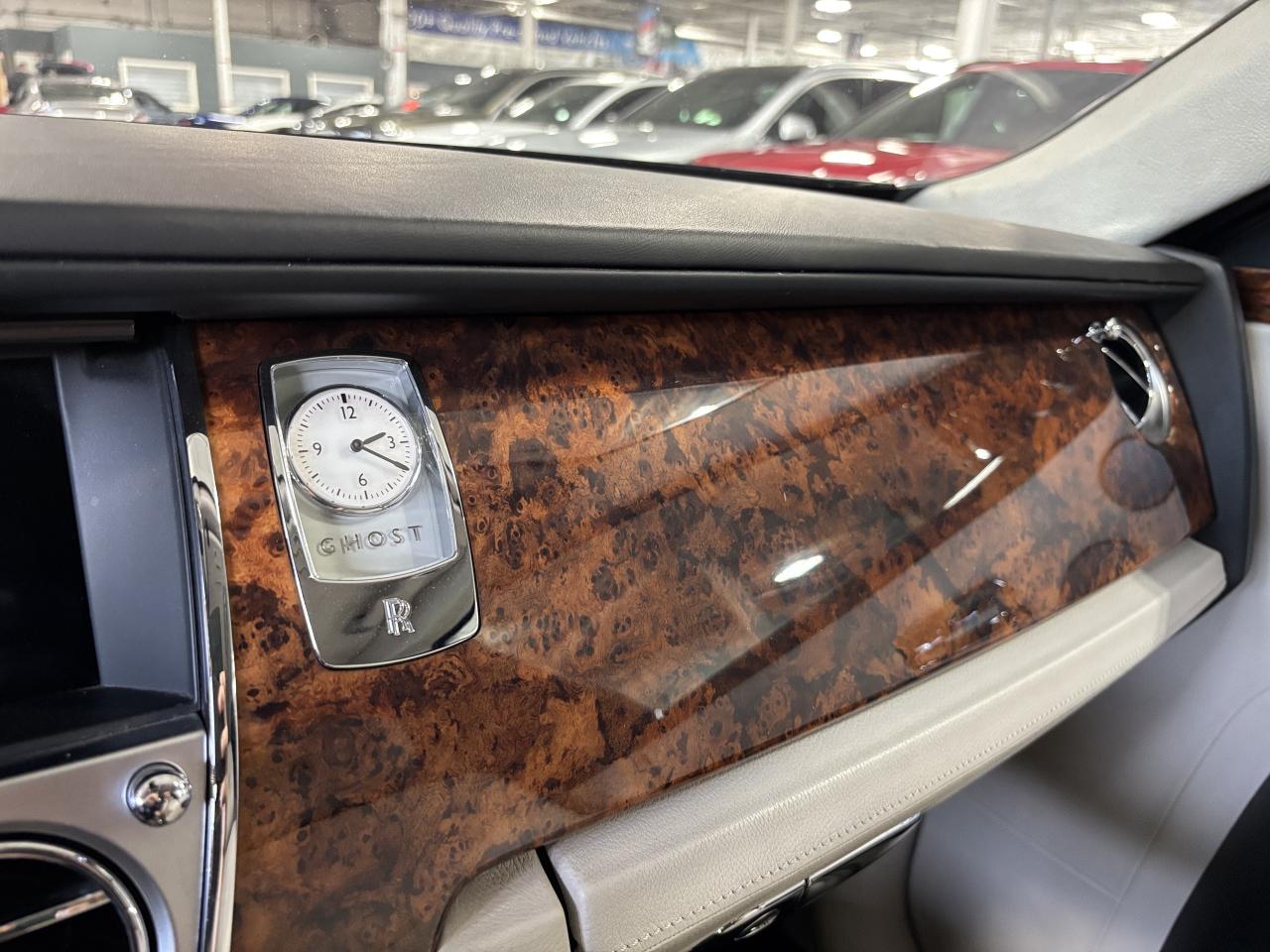 2011 Rolls Royce Ghost V12|NO LUX TAX|NAV|WOOD|CREAMSEATS|POWERDOORS|HUD| - Photo #29
