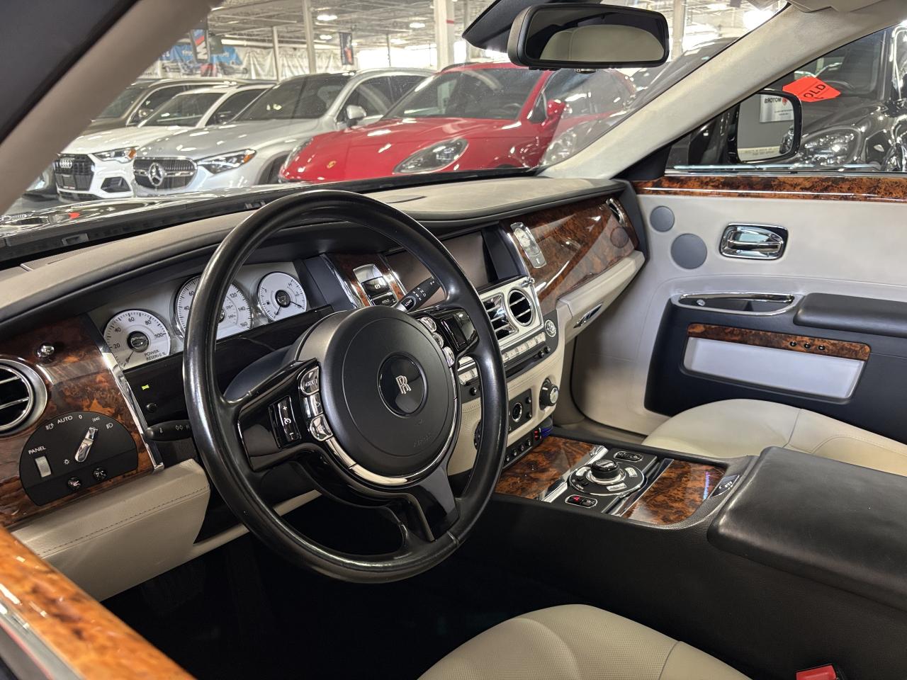 2011 Rolls Royce Ghost V12|NO LUX TAX|NAV|WOOD|CREAMSEATS|POWERDOORS|HUD| - Photo #27