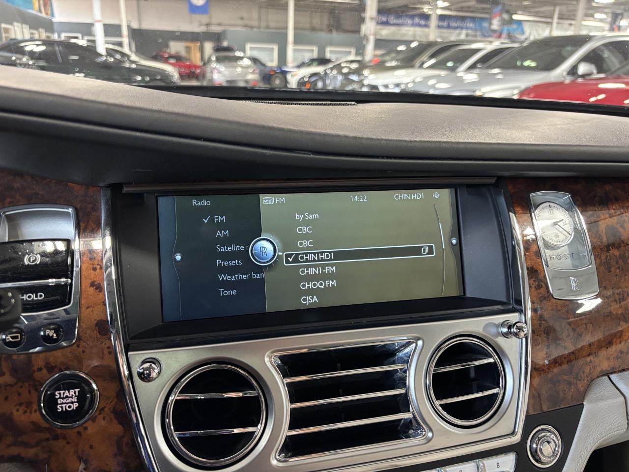 2011 Rolls Royce Ghost V12|NO LUX TAX|NAV|WOOD|CREAMSEATS|POWERDOORS|HUD| - Photo #35