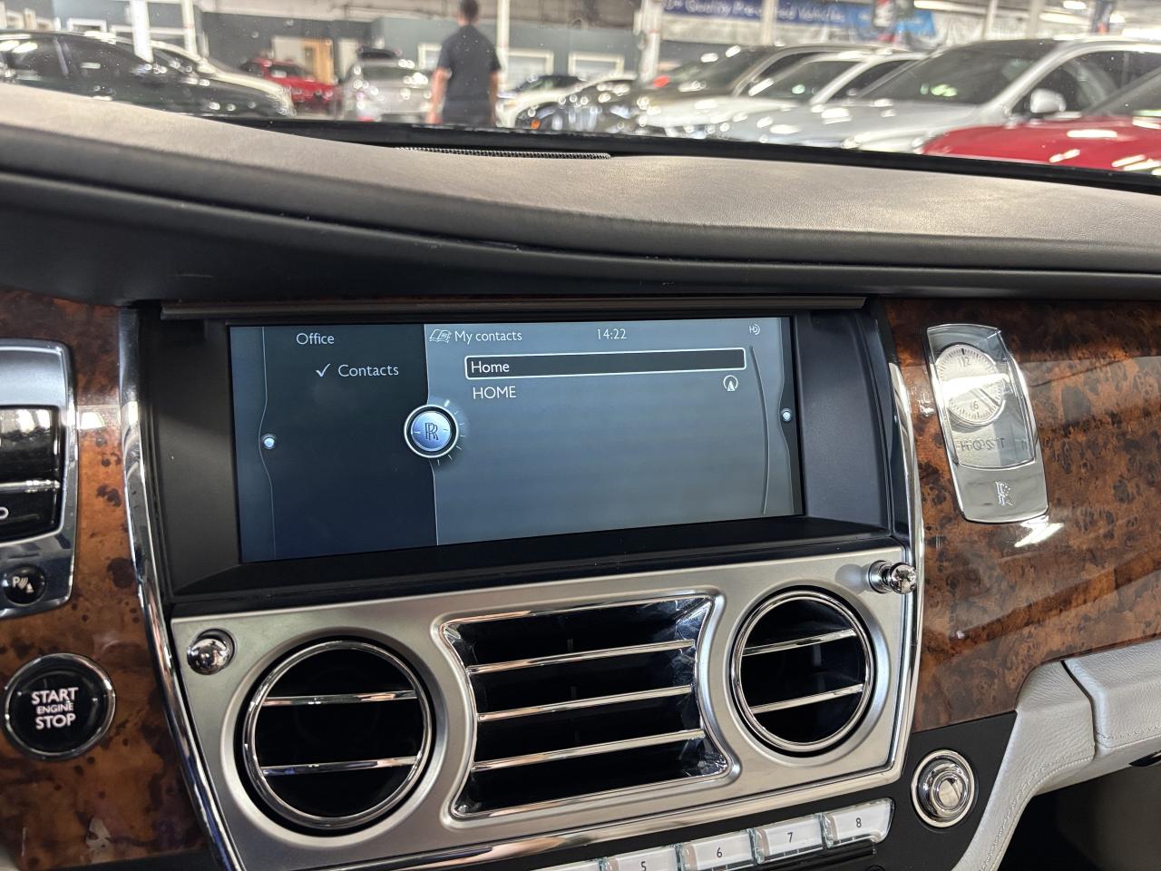 2011 Rolls Royce Ghost V12|NO LUX TAX|NAV|WOOD|CREAMSEATS|POWERDOORS|HUD| - Photo #37