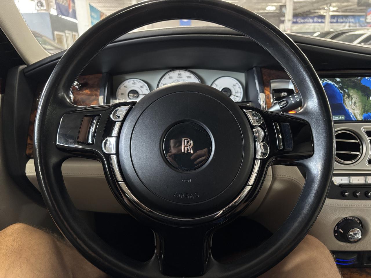 2011 Rolls Royce Ghost V12|NO LUX TAX|NAV|WOOD|CREAMSEATS|POWERDOORS|HUD| - Photo #42