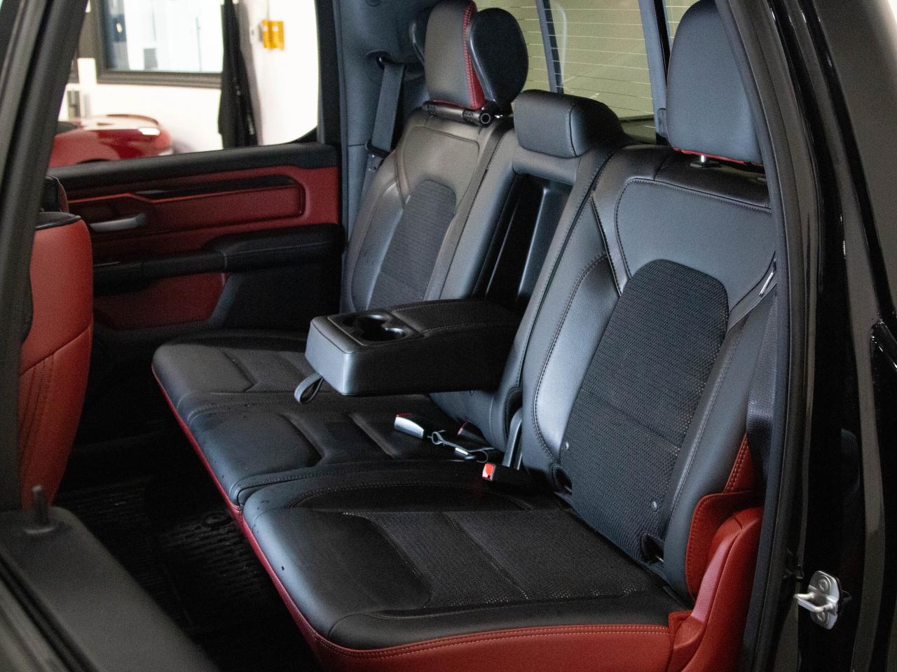 2019 RAM 1500 REBEL | 4x4 CREW CAB | A/T TIRES | TONNEAU COVER Photo