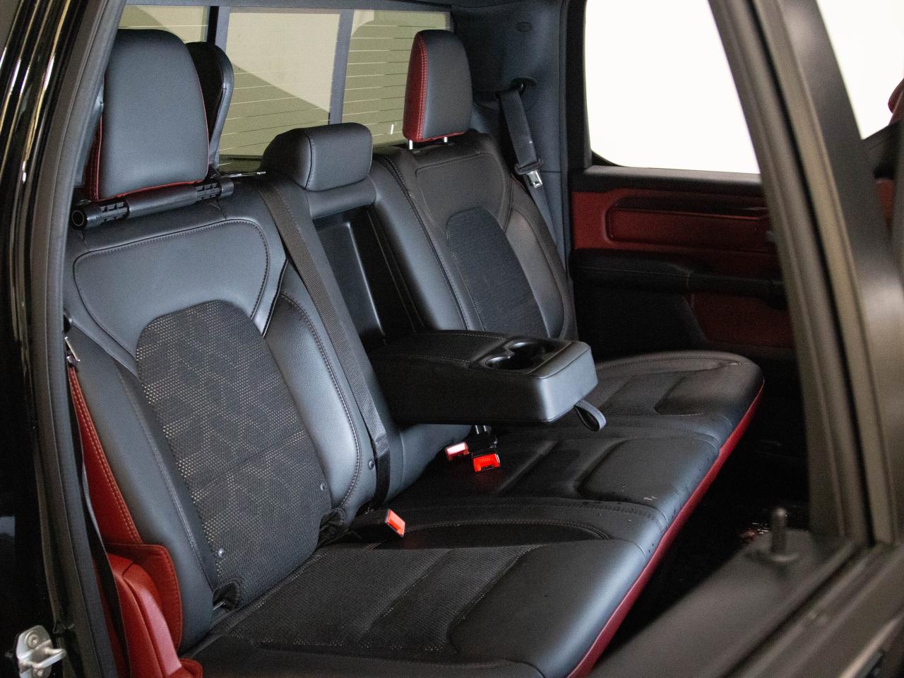 2019 RAM 1500 REBEL | 4x4 CREW CAB | A/T TIRES | TONNEAU COVER Photo