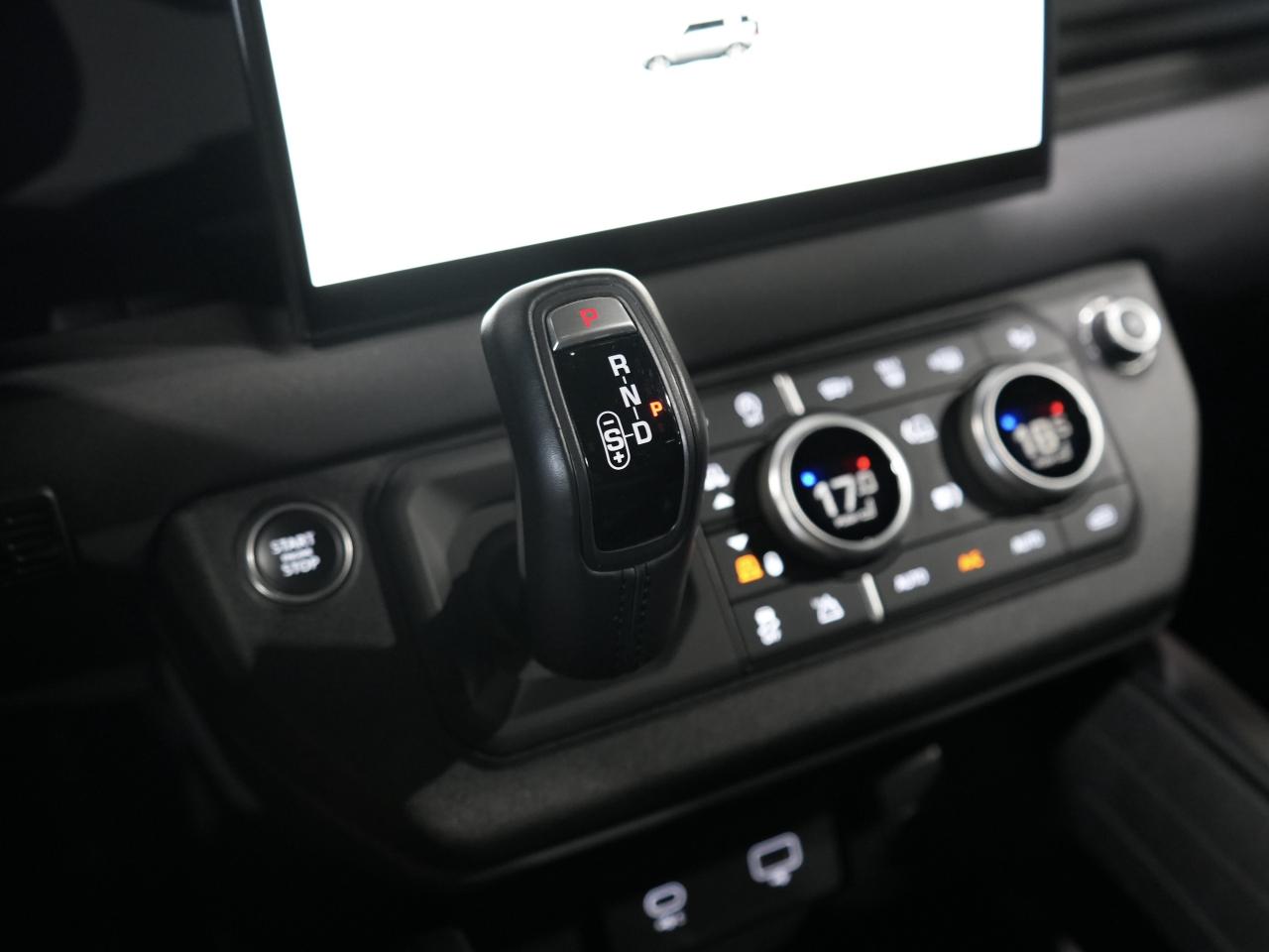 2022 Land Rover Defender 110 X-Dynamic SE/PANO/360 CAM/MERIDIAN/DRIVE ASIST Photo