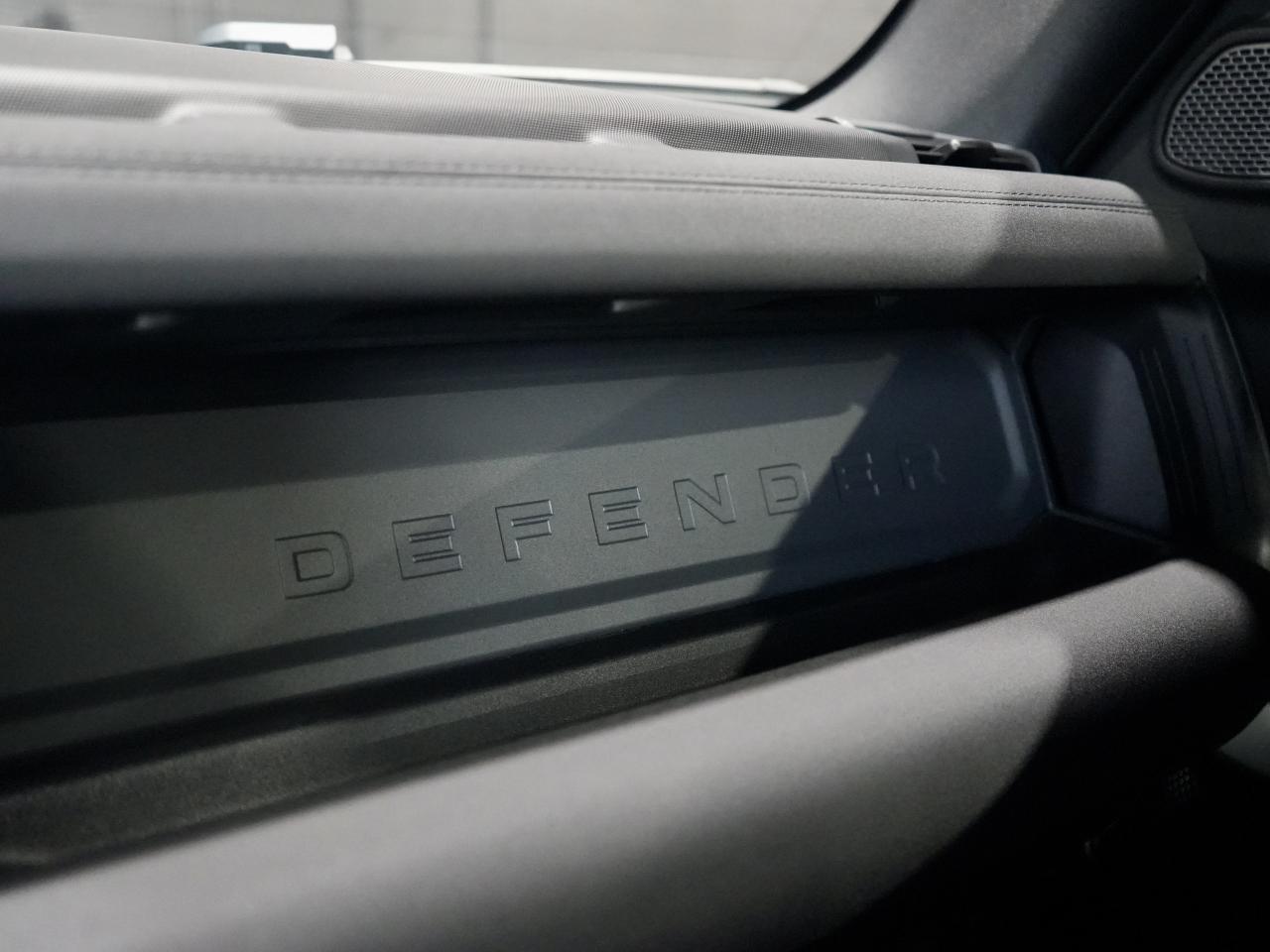 2022 Land Rover Defender 110 X-Dynamic SE/PANO/360 CAM/MERIDIAN/DRIVE ASIST Photo