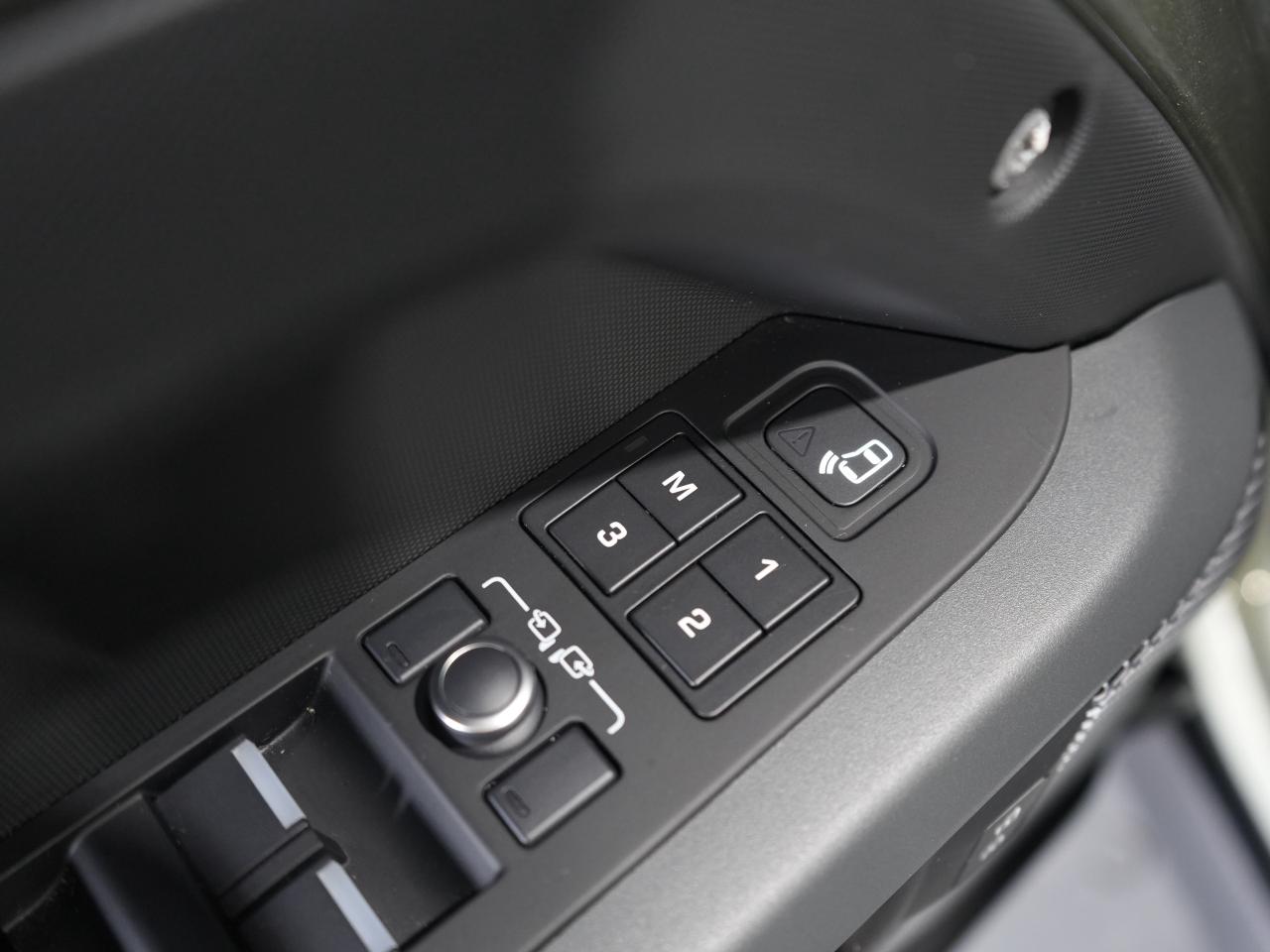 2022 Land Rover Defender 110 X-Dynamic SE/PANO/360 CAM/MERIDIAN/DRIVE ASIST Photo