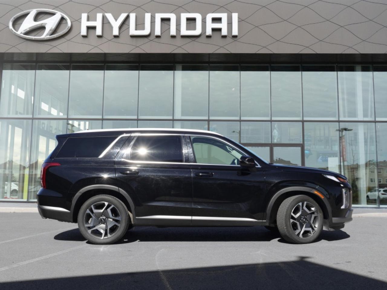 2024 Hyundai PALISADE Preferred  - Sunroof -  Heated Seats - $268 B/W Photo