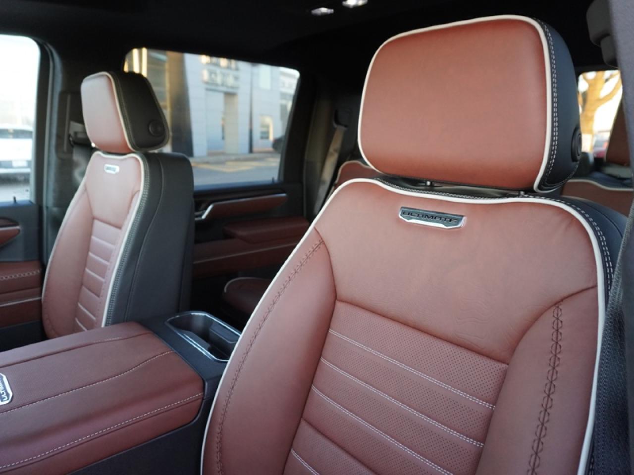 2026 GMC Sierra 2500 HD Denali Ultimate  - Leather Seats Photo