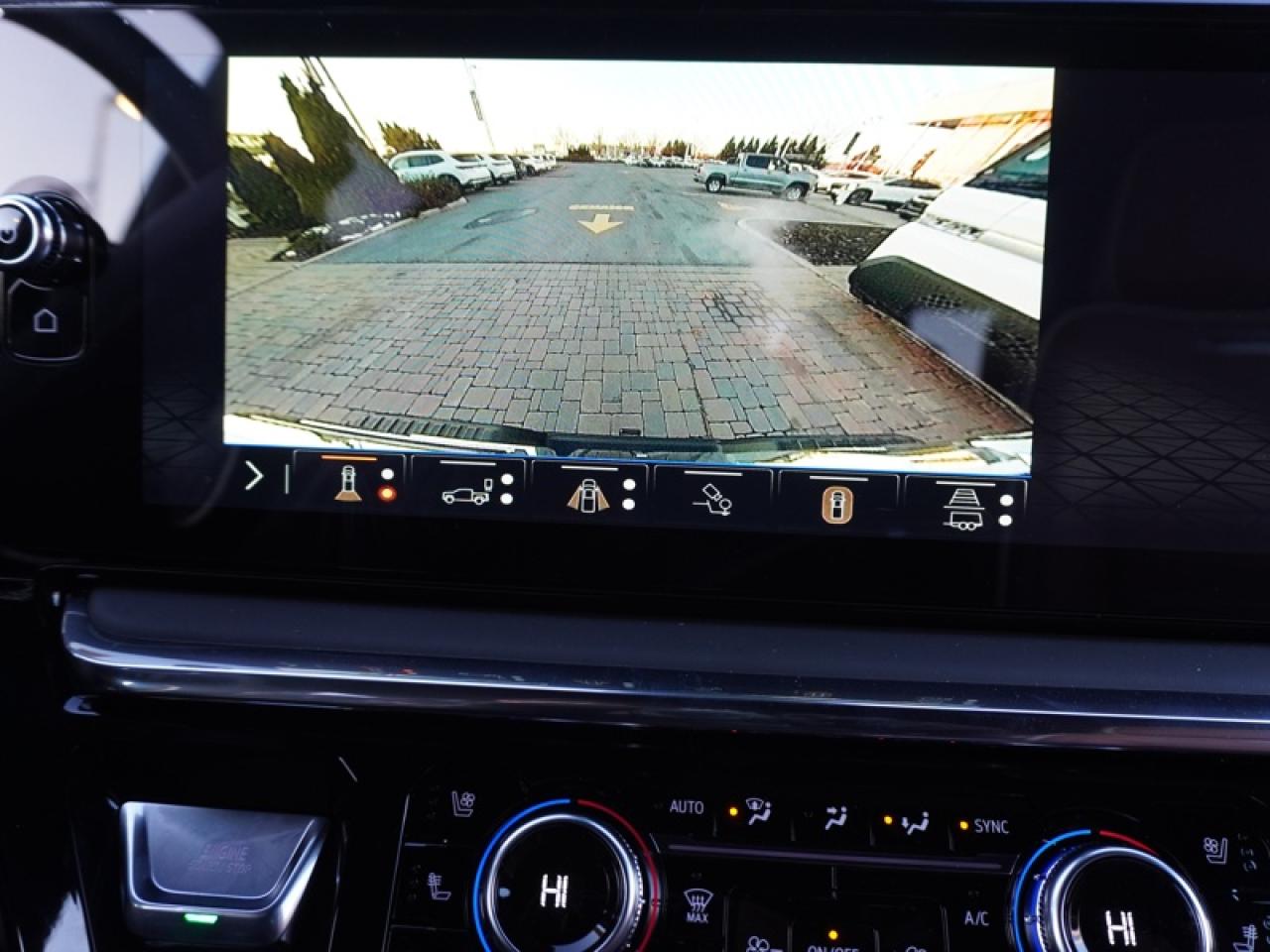 2026 GMC Sierra 2500 HD Denali Ultimate  - Leather Seats Photo