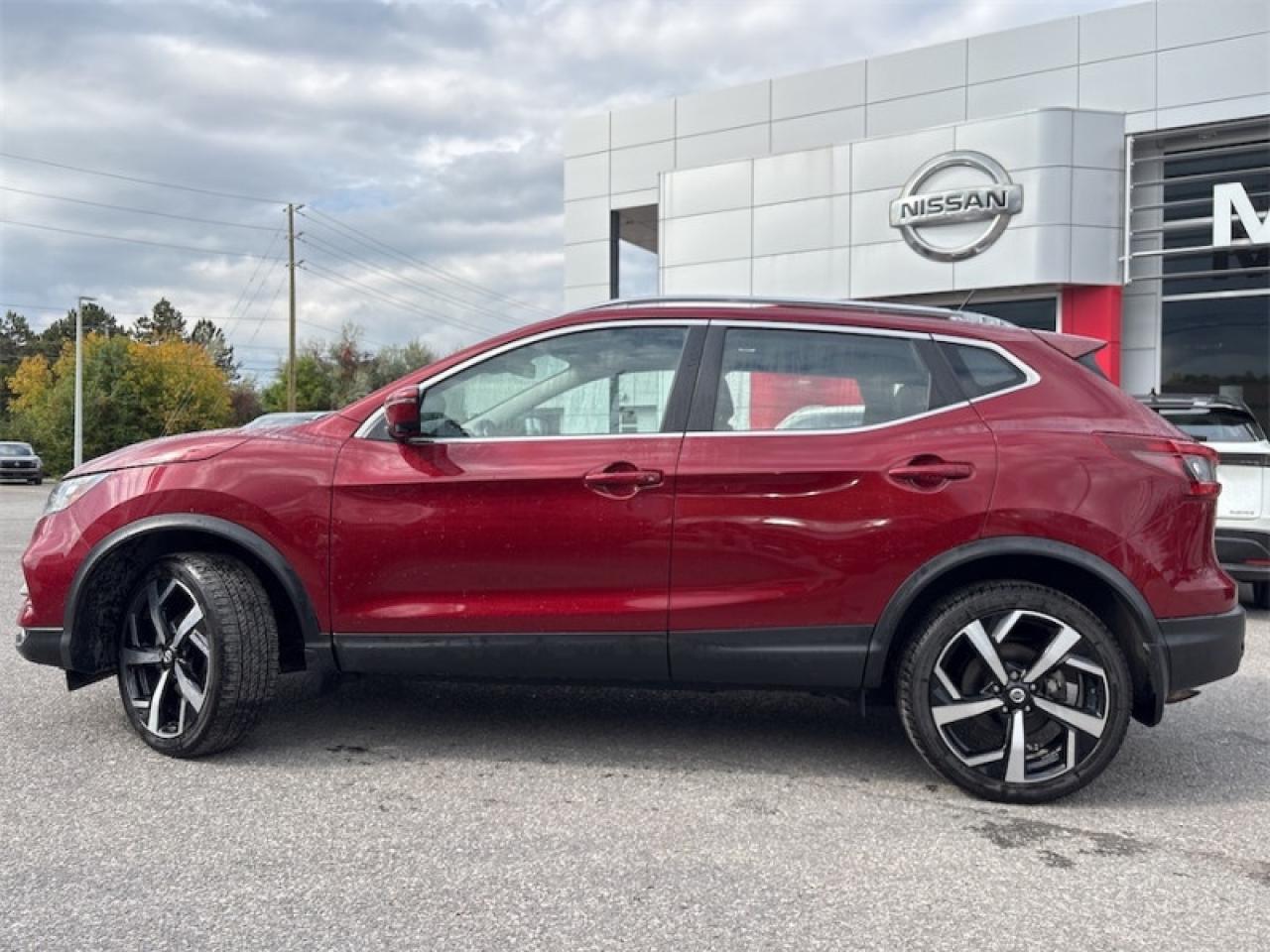 2023 Nissan Qashqai SL AWD  One Owner Lease Return, Heated Leather Seats & Steering Wheel, NAV, 360 Cam, Remote Start Photo