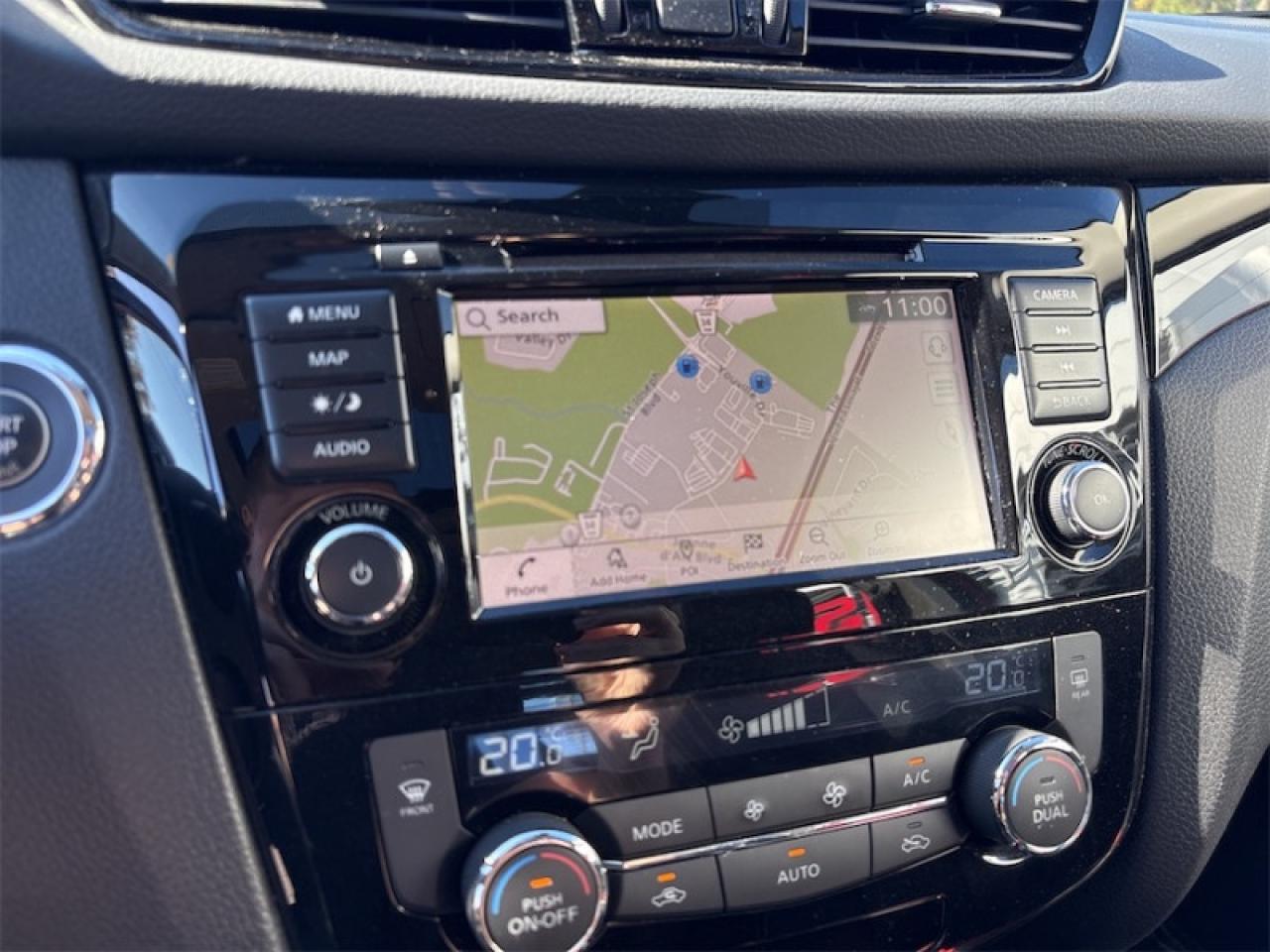 2023 Nissan Qashqai SL AWD  One Owner Lease Return, Heated Leather Seats & Steering Wheel, NAV, 360 Cam, Remote Start Photo