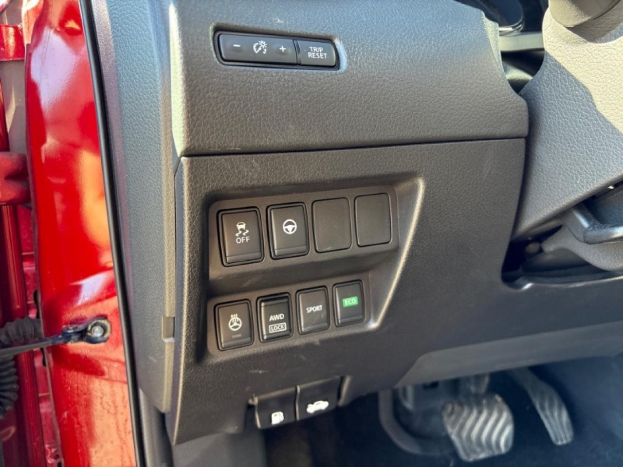 2023 Nissan Qashqai SL AWD  One Owner Lease Return, Heated Leather Seats & Steering Wheel, NAV, 360 Cam, Remote Start Photo