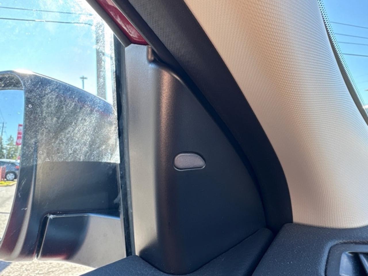 2023 Nissan Qashqai SL AWD  One Owner Lease Return, Heated Leather Seats & Steering Wheel, NAV, 360 Cam, Remote Start Photo