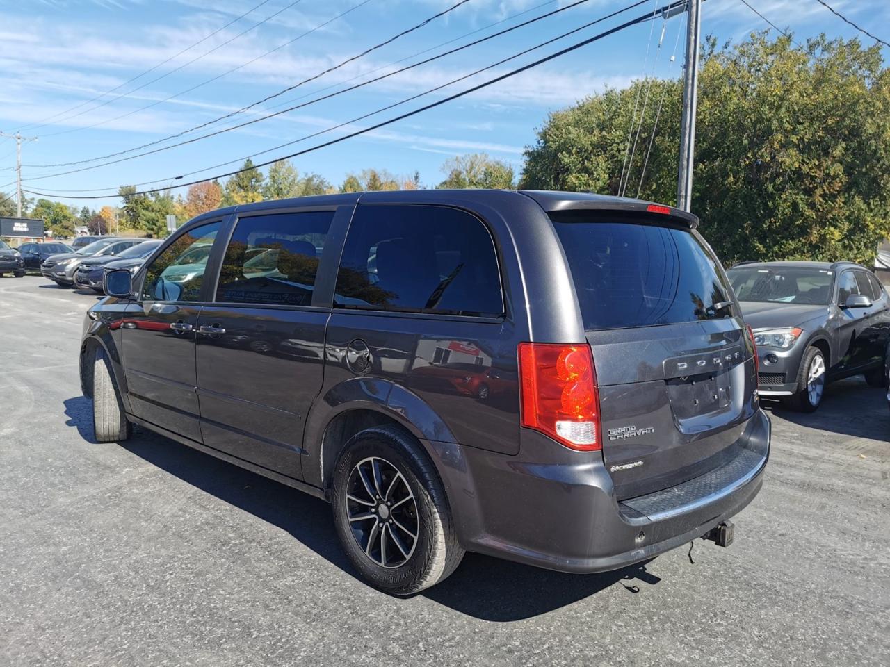 2017 Dodge Grand Caravan GT - Photo #3