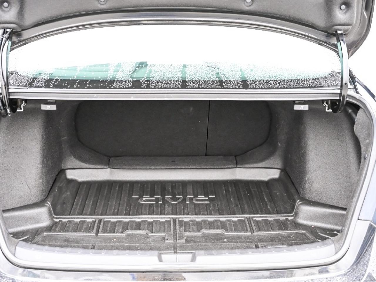 2022 Honda Civic Sedan Touring Photo