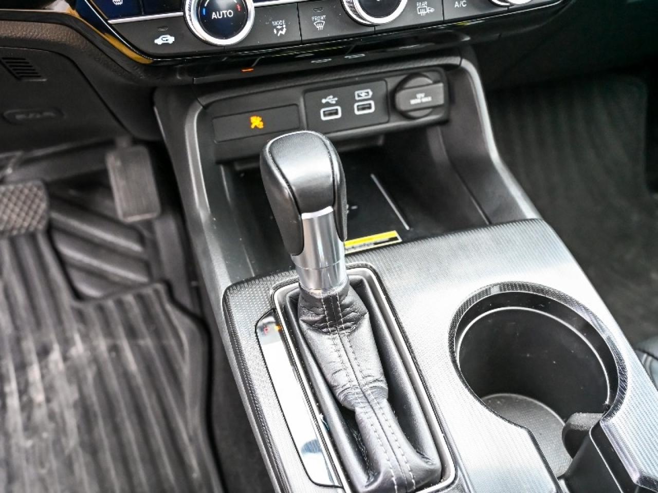 2022 Honda Civic Sedan Touring Photo