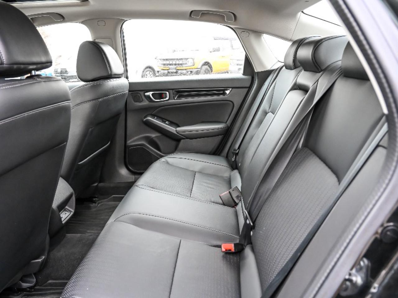 2022 Honda Civic Sedan Touring Photo