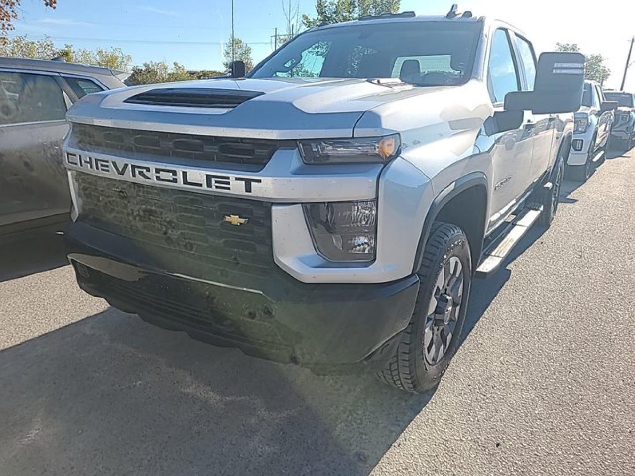 Used 2023 Chevrolet Silverado 2500 HD Custom Crew 4WD | Duramax Diesel | Factory 5th Wheel | Value Group | and More ! for sale in Guelph, ON