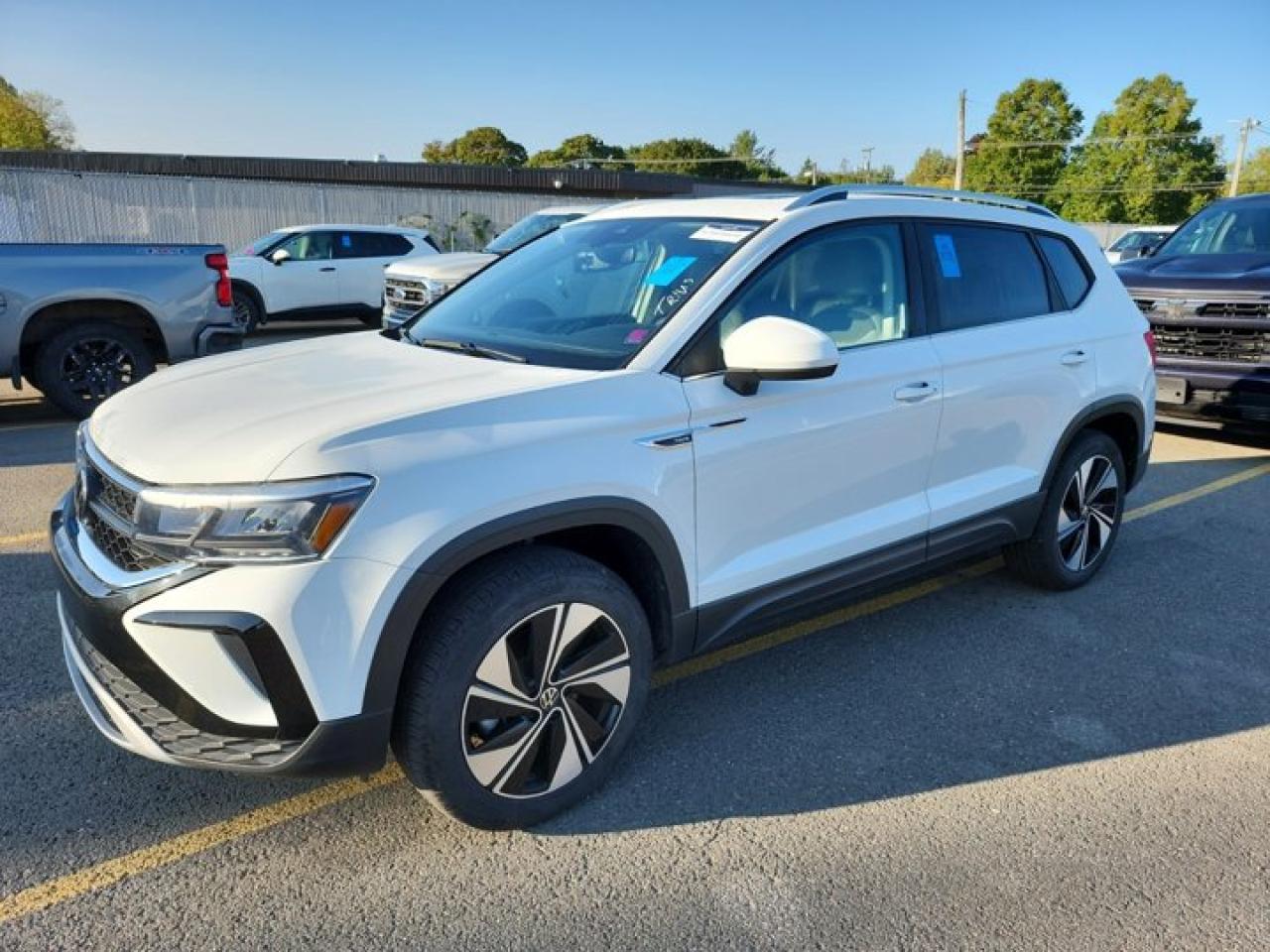 Used 2024 Volkswagen Taos Comfortline AWD | Panoramic Sunroof | Adaptive Cruise | Leatherette | Heated Wheel and More ! for sale in Guelph, ON
