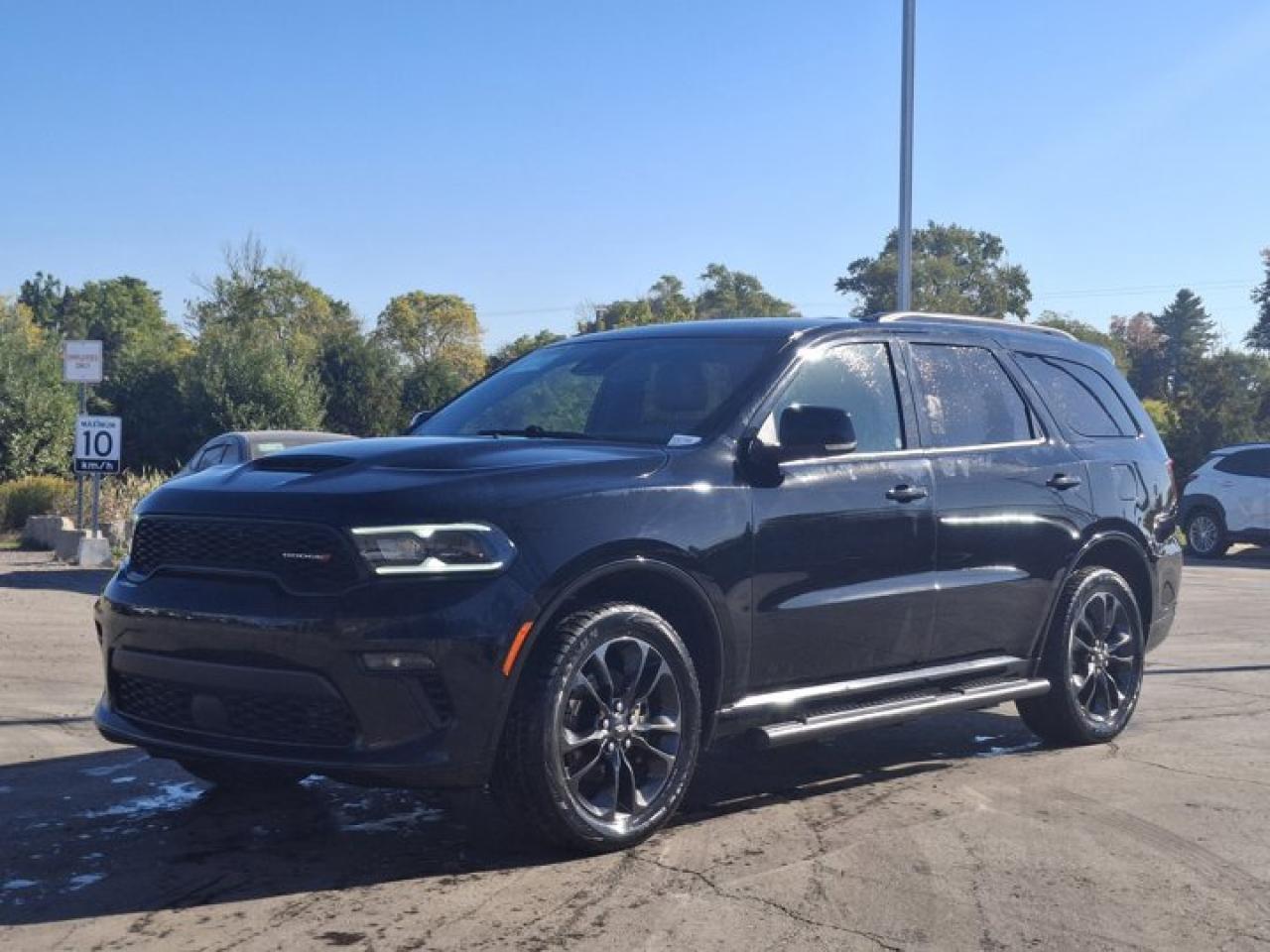 Used 2023 Dodge Durango GT AWD| Nav | Leather | Sunroof | Adaptive Cruise | Hitch + Trailer Brake Control | and More ! for sale in Guelph, ON