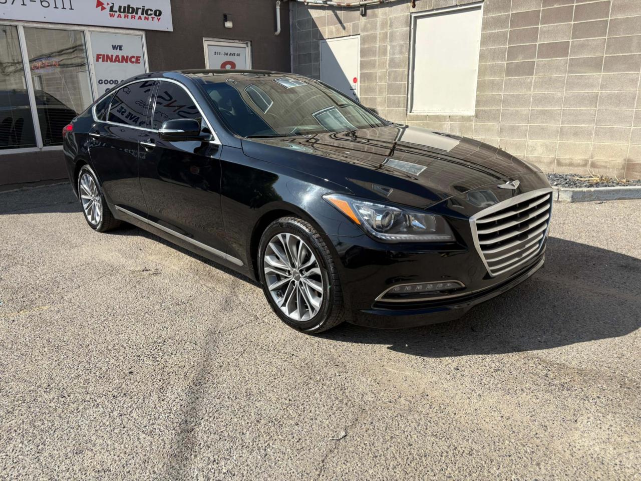 Used 2016 Hyundai Genesis 4dr Sdn Premium for sale in Calgary, AB