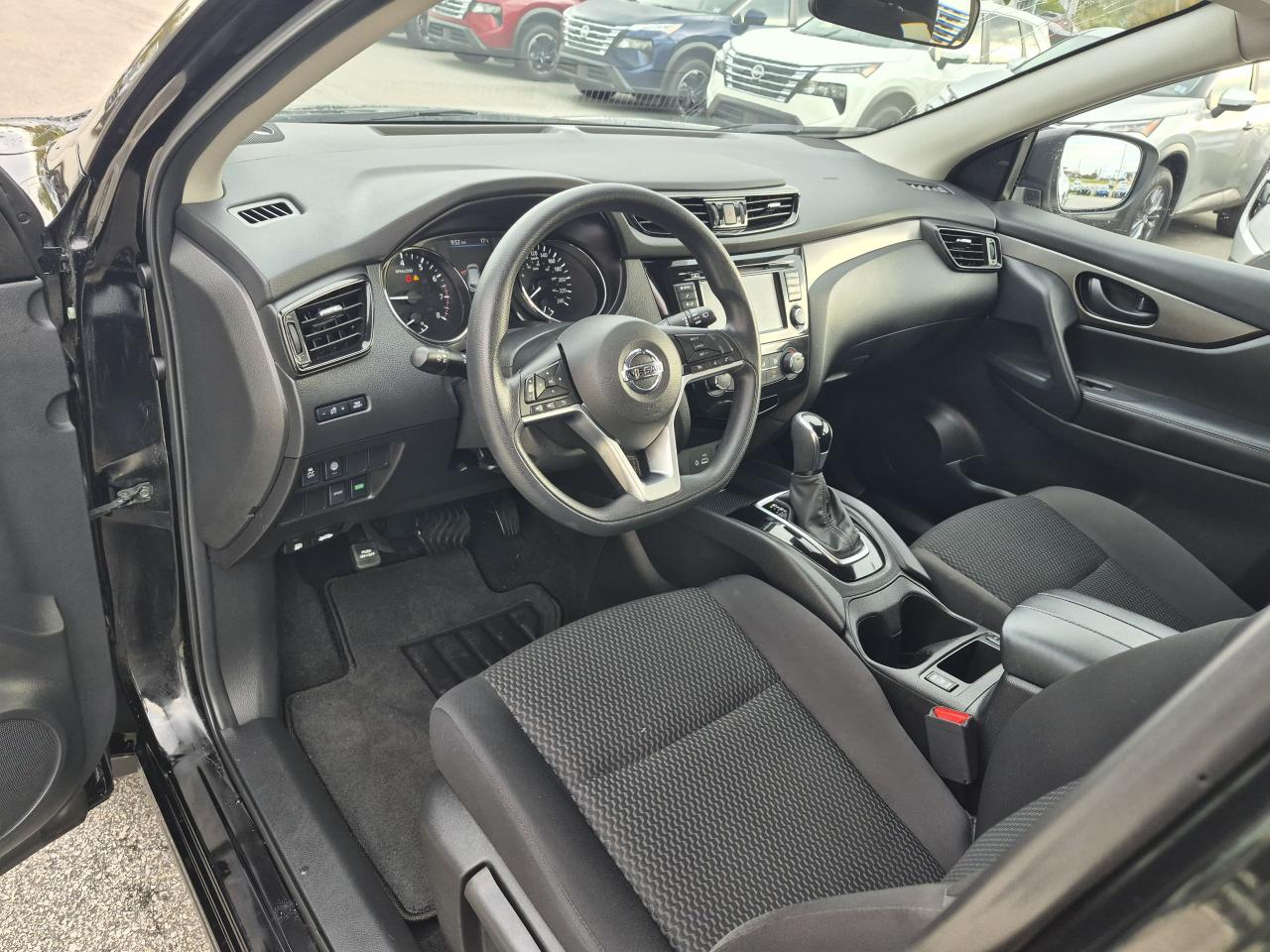 2023 Nissan Qashqai S Photo6