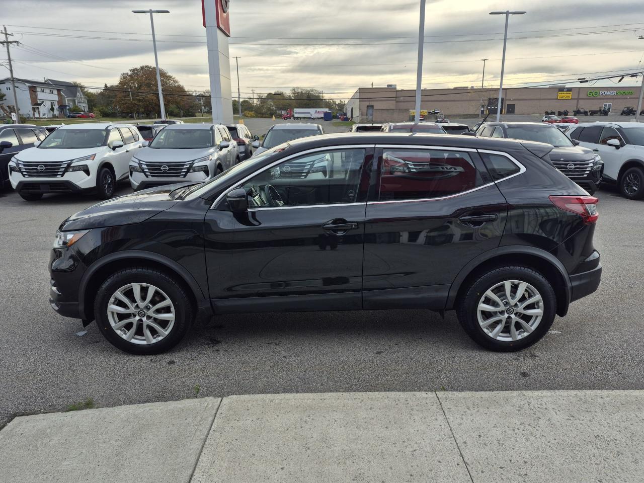 2023 Nissan Qashqai S Photo3