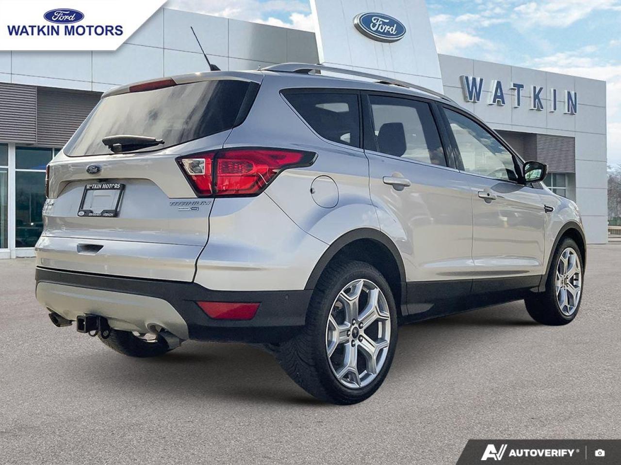 2019 Ford Escape Titanium Photo4