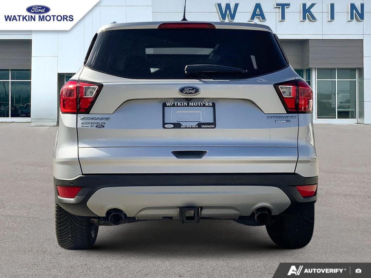 2019 Ford Escape Titanium Photo3