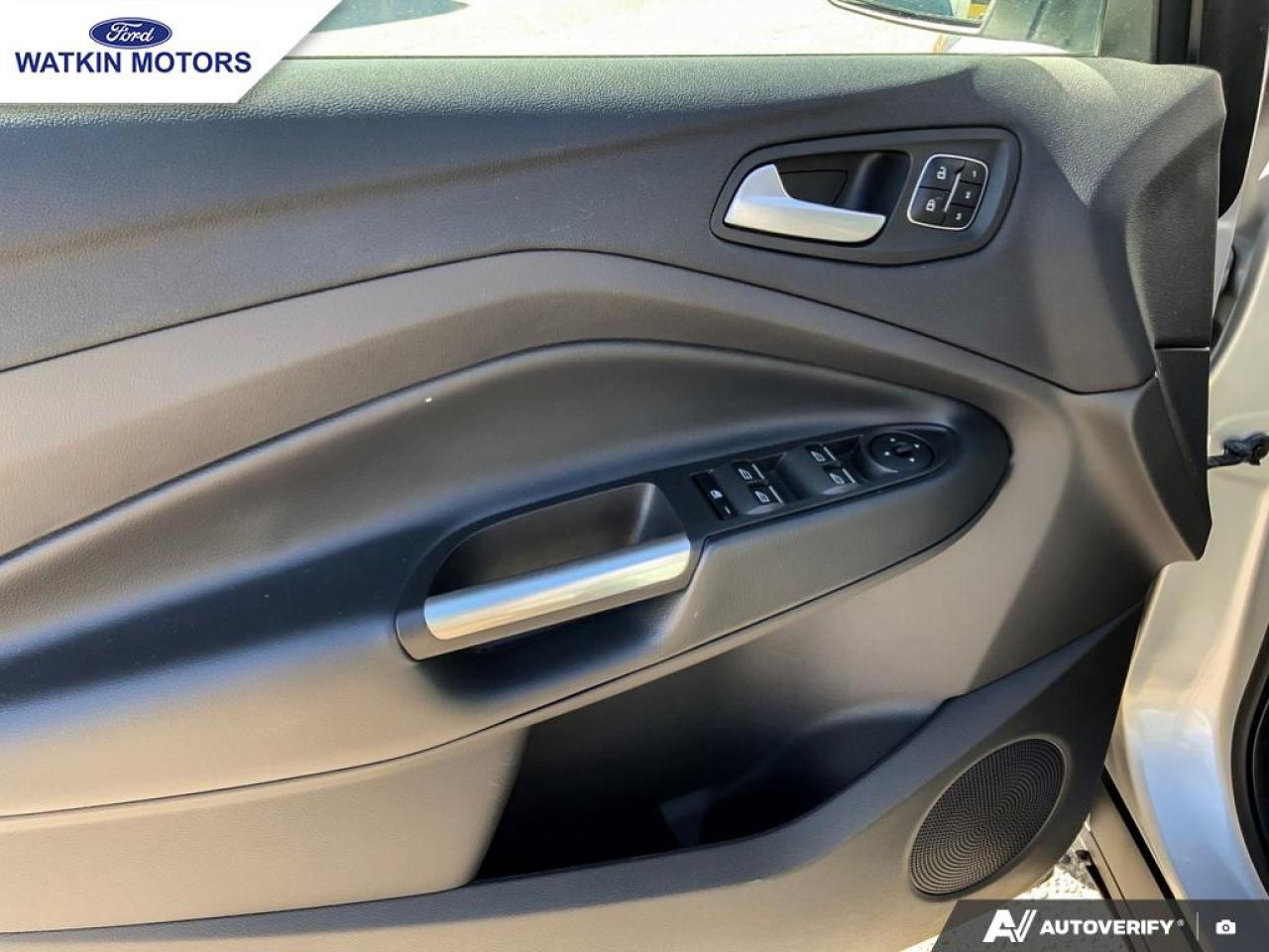 2019 Ford Escape Titanium Photo29