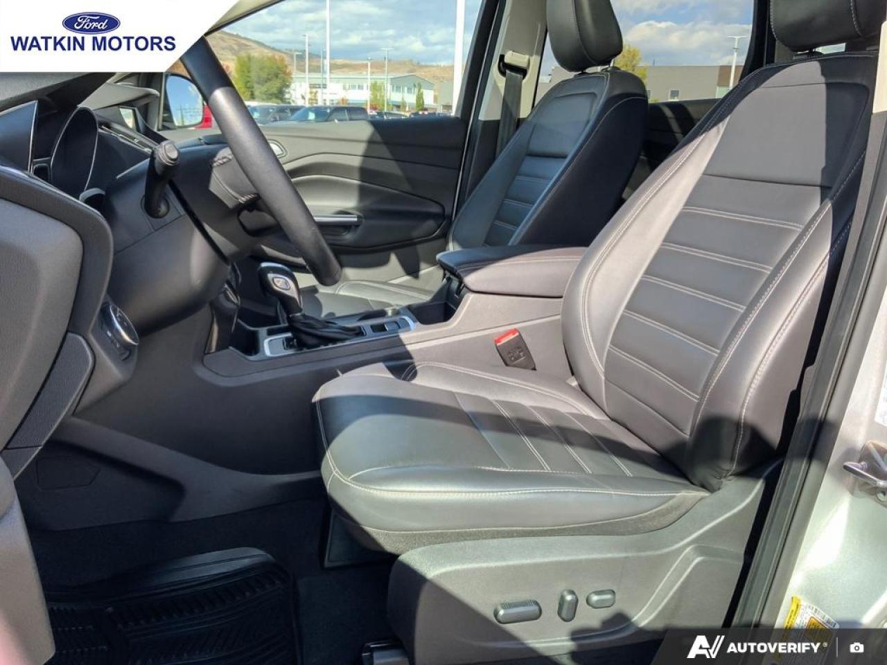 2019 Ford Escape Titanium Photo29
